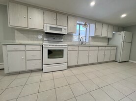 27 Church St, Unit B in Malden, MA - Building Photo