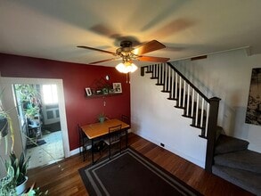 83 Hayward St, Unit 83 in Burlington, VT - Foto de edificio - Building Photo