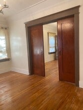 1800 N Van Ness Ave, Unit Hollywood in Los Angeles, CA - Building Photo - Building Photo