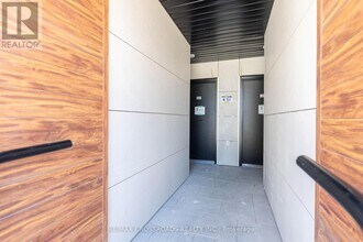 11-1511 David Eyer Rd in Richmond Hill, ON - Building Photo - Building Photo