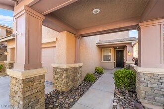 5442 Bristol Bend Ct in Las Vegas, NV - Building Photo - Building Photo