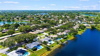 5031 SW 119th Ave in Cooper City, FL - Foto de edificio - Building Photo