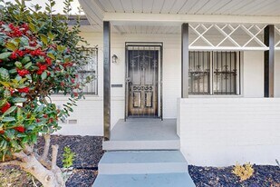 4109 Fortune Ln in Dallas, TX - Building Photo