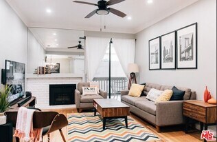 497 E California Blvd in Pasadena, CA - Building Photo