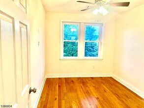 10 Morton Pl in North Arlington, NJ - Building Photo - Building Photo