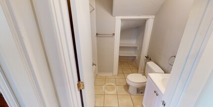 75 Spring St, Unit 1 in Cambridge, MA - Foto de edificio - Building Photo