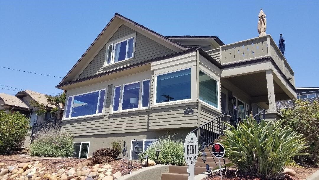 1820 Titus St in San Diego, CA - Building Photo