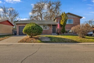 5545 Elkhart St in Denver, CO - Building Photo