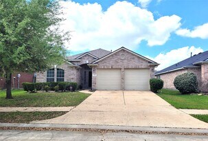 11826 Fortune Park Dr in Houston, TX - Building Photo