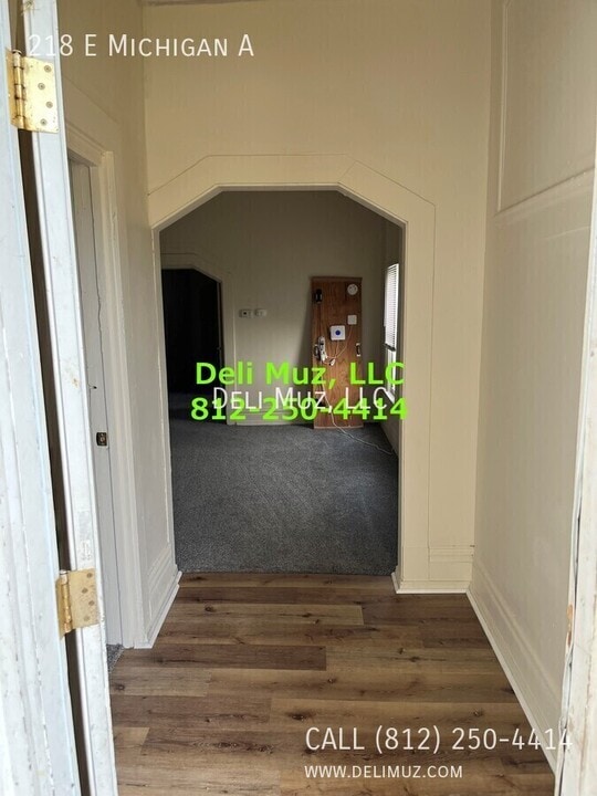 218 E Michigan St in Evansville, IN - Building Photo