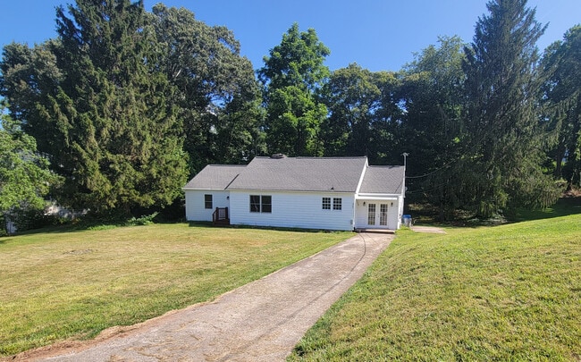 property at 317 Poplar St