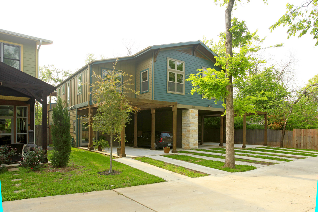 Caswell Duplexes in Austin, TX - Building Photo