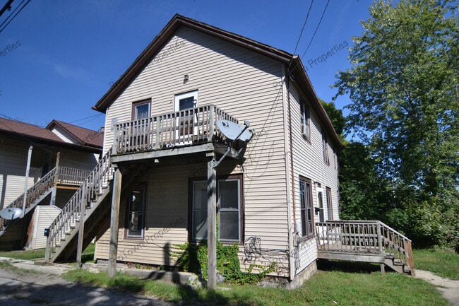 108 Nicholson St, Unit 1