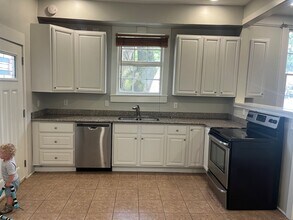 1101 Marengo St, Unit Apt C in New Orleans, LA - Building Photo - Building Photo
