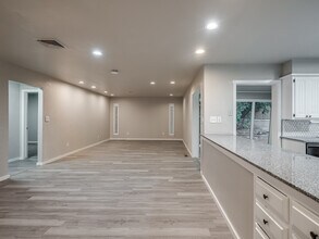 12136 Thorn Ridge Rd in Oklahoma City, OK - Building Photo - Building Photo