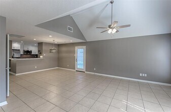 3607 Hampstead Ct in Huffman, TX - Building Photo - Building Photo
