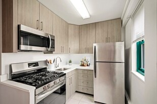 Maple Gardens in Irvington, NJ - Building Photo