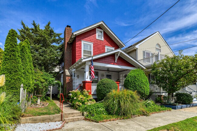 129 Cookman Ave in Ocean Grove, NJ - Building Photo - Building Photo