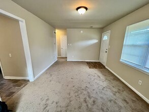 5014 Vista St in Kansas City, KS - Building Photo - Building Photo