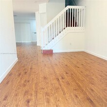 7862 NW 109th Path in Doral, FL - Building Photo - Building Photo