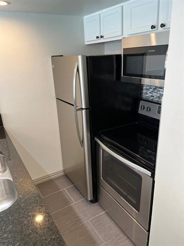property at 2800 Douglas Ave
