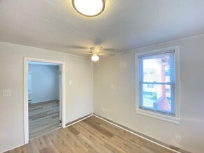 106 Washington St in Rochester, NH - Building Photo - Building Photo