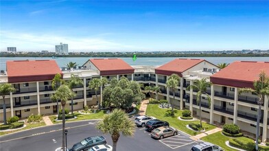 868 Bayway Blvd in Clearwater, FL - Building Photo - Building Photo