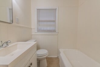 715-717 Carney St in San Antonio, TX - Building Photo - Building Photo