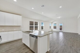 201 Spiny Lizard Ln in San Marcos, TX - Building Photo - Building Photo