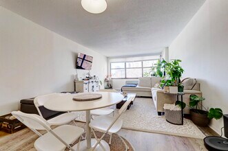 7002 BLVD E in Guttenberg, NJ - Building Photo - Building Photo