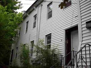 4 unit Multi-family in Albany, NY - Foto de edificio - Building Photo