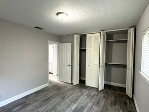 3606 Versailles Dr in San Antonio, TX - Building Photo - Building Photo