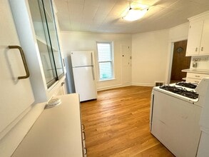 30 Hall St in Boston, MA - Building Photo - Building Photo