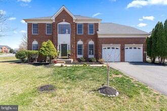 22726 Oatlands Grove Pl in Ashburn, VA - Building Photo - Building Photo