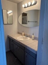 528 Montclaire Dr NE in Albuquerque, NM - Building Photo - Building Photo