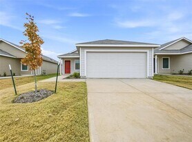 1034 Raintree Rd in Princeton, TX - Building Photo