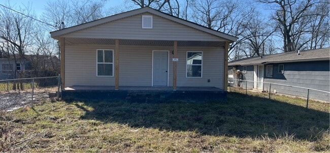 property at 2010 Appling St