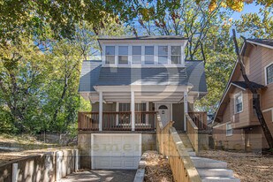 4241 Charlotte St in Kansas City, MO - Building Photo