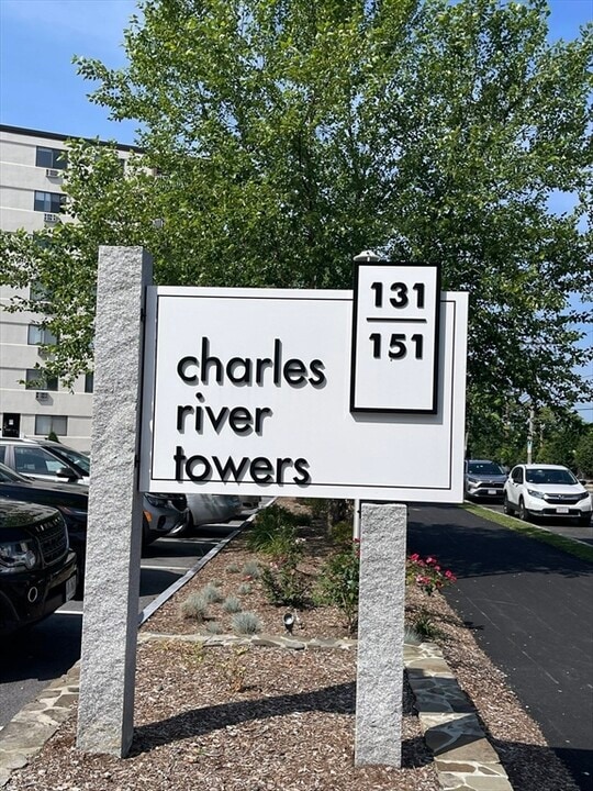 151 Coolidge Ave in Watertown, MA - Building Photo