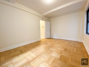 EAST 56 STREET in New York, NY - Building Photo - Building Photo