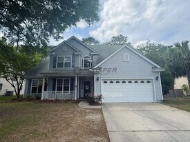 833 Paran Oaks Dr in Charleston, SC - Building Photo