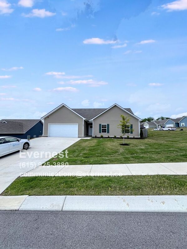 1037 Echo Rdg Rd in Columbia, TN - Building Photo - Building Photo