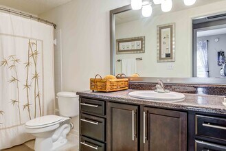 Grande Reserve at Geist in Indianapolis, IN - Building Photo - Building Photo