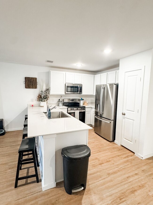 NEW HOME IN PLEASANT HILL AVAILABLE FOR DECEMBER MOVE IN! in Bryan, TX - Building Photo - Building Photo