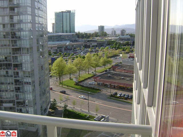 9981-9981 Whalley Blvd in Surrey, BC - Building Photo - Building Photo