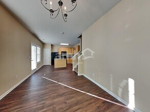 3910 Pepperbush Dr in Greensboro, NC - Building Photo - Building Photo