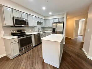706 16th Ave in Seattle, WA - Building Photo - Building Photo