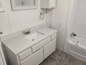 195 Fernwood Dr in Mabank, TX - Building Photo - Building Photo