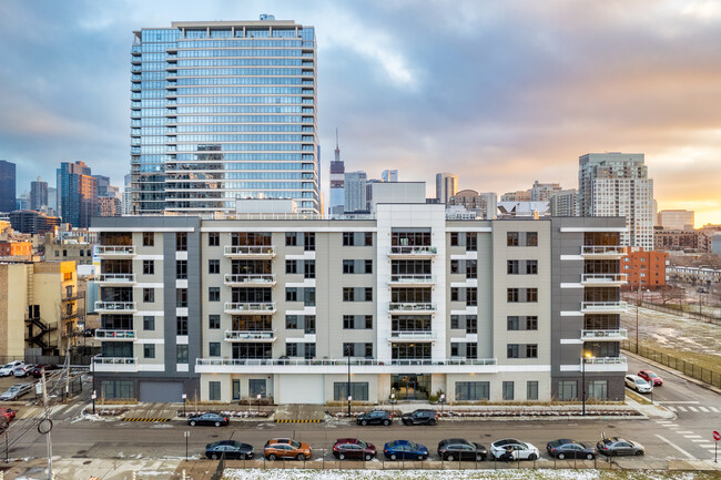 Sedgwick at Locust in Chicago, IL - Building Photo - Building Photo