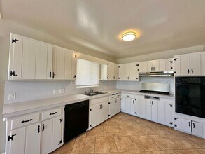 9545 Gregory St in La Mesa, CA - Building Photo - Building Photo
